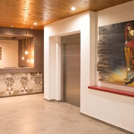 מלון Kastalia Boutique 4*