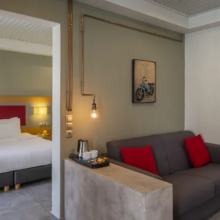 מלון Kastalia Boutique 4*